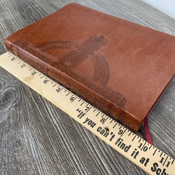 Tyndale Slimline Holy Bible Large Print NLT Cross LeatherLike New Living Transla - Picture 6 of 13